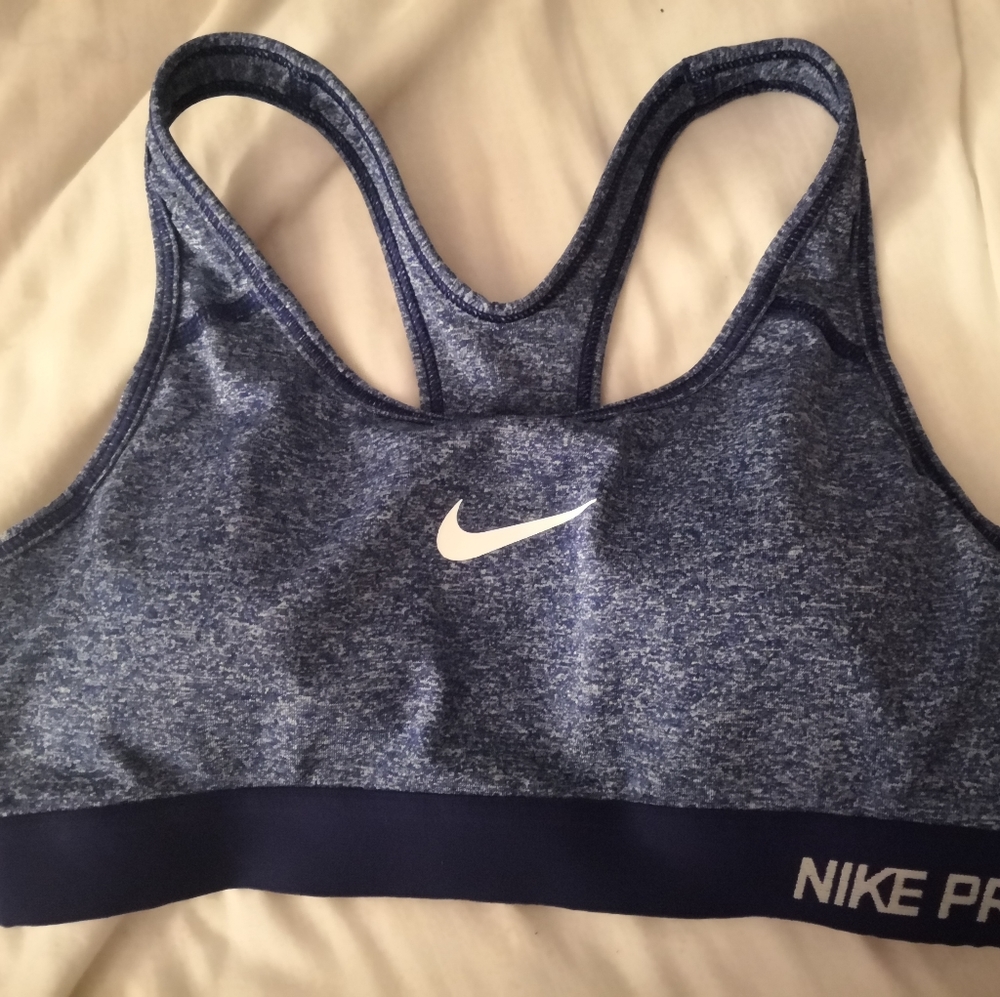 Nike Pro Sports Bra